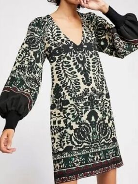 Free People Music and Lyrics Mini Sweater Dress Sz Small Deep V-Neck Bell Sleeve